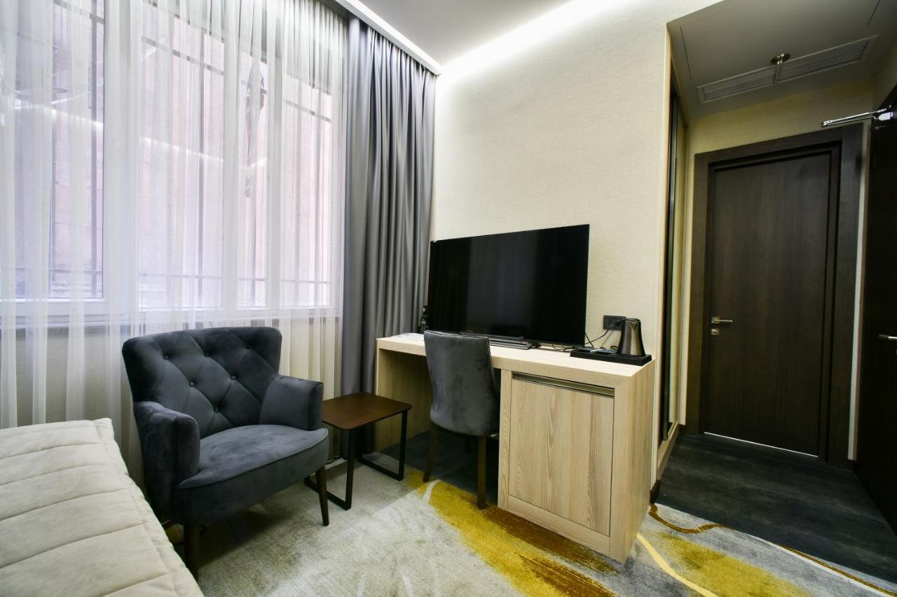 Bourbon Boutique Hotel Yerevan Exterior foto