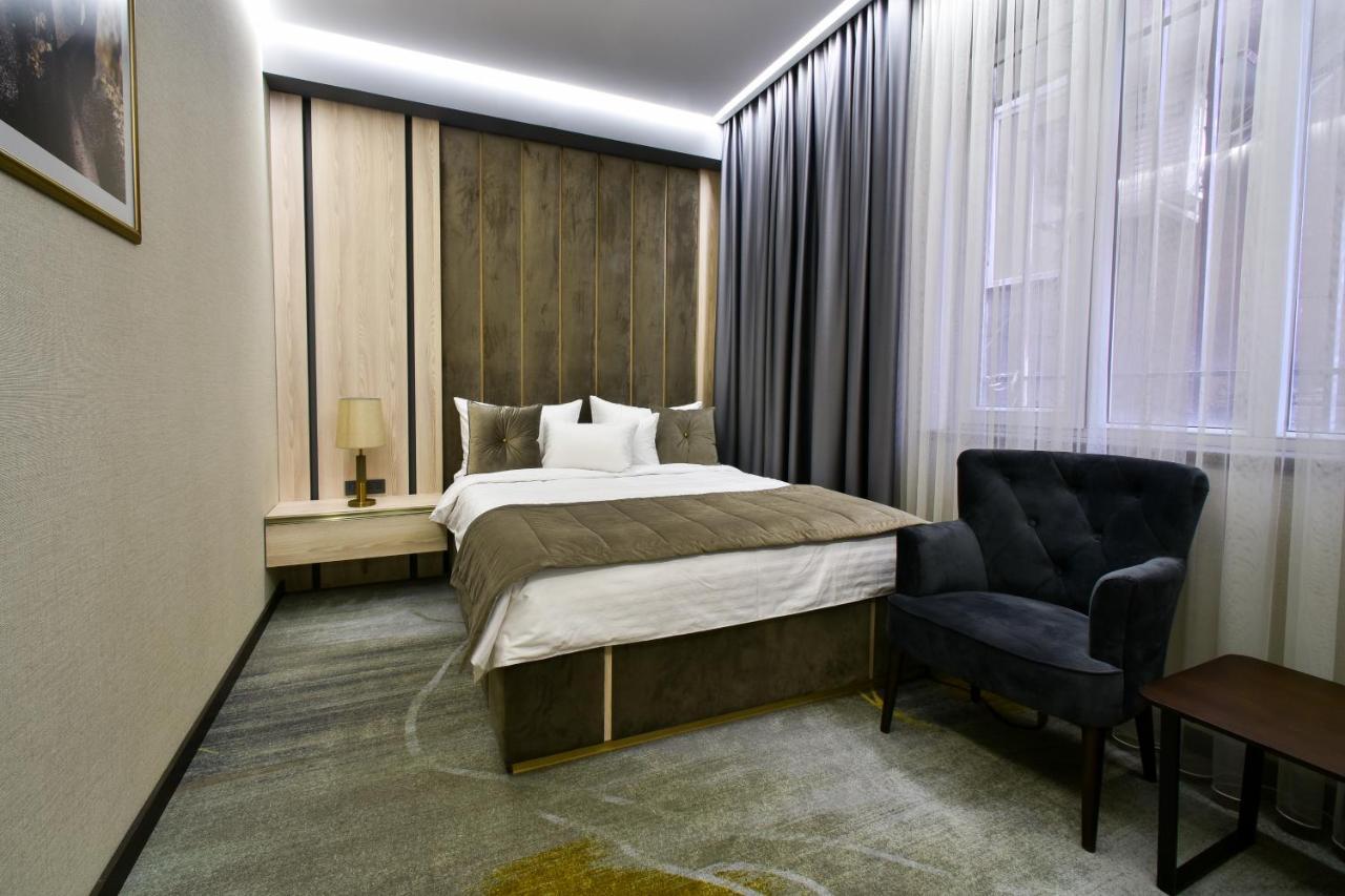 Bourbon Boutique Hotel Yerevan Exterior foto