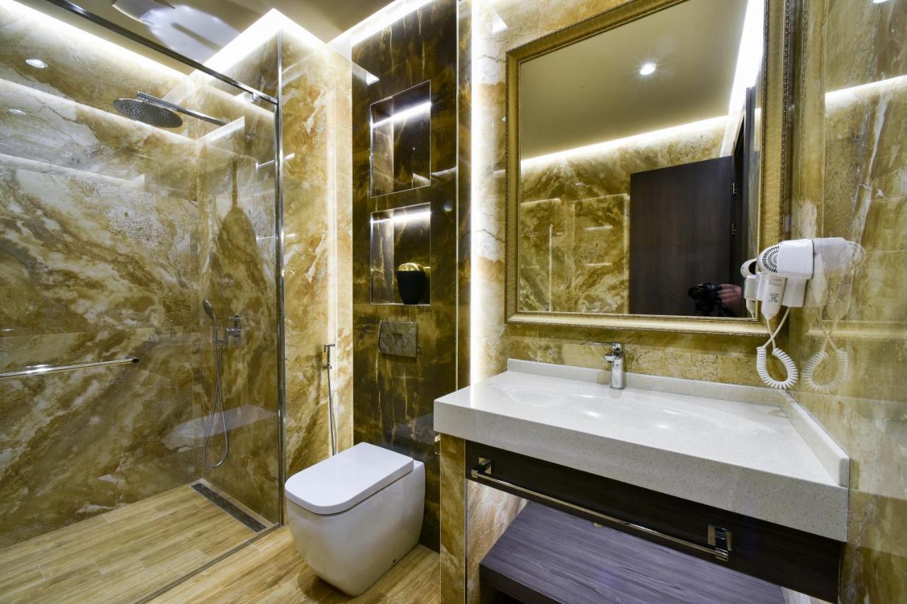 Bourbon Boutique Hotel Yerevan Exterior foto