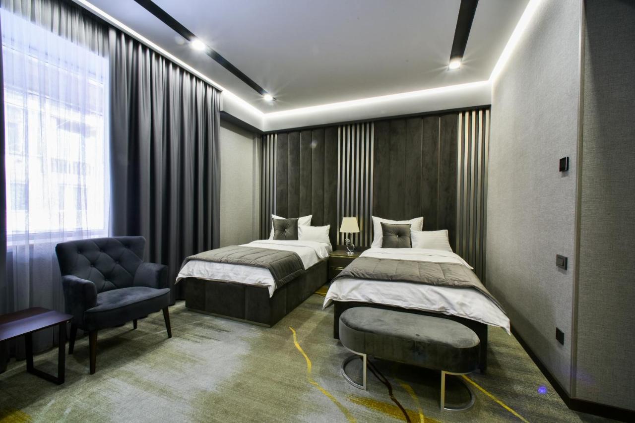 Bourbon Boutique Hotel Yerevan Exterior foto