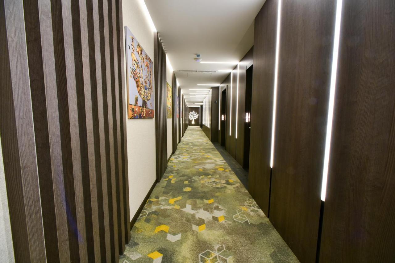 Bourbon Boutique Hotel Yerevan Exterior foto