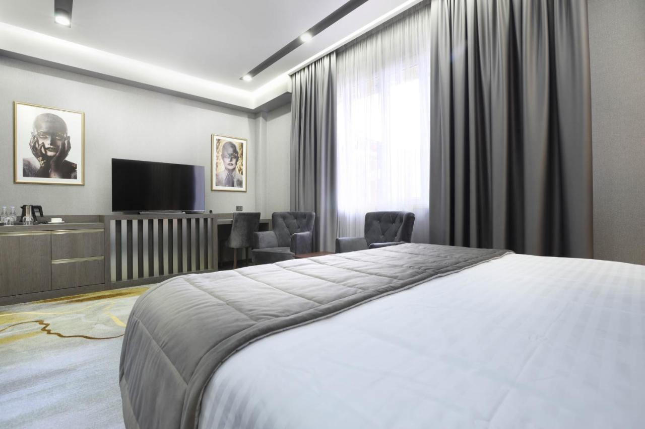 Bourbon Boutique Hotel Yerevan Exterior foto