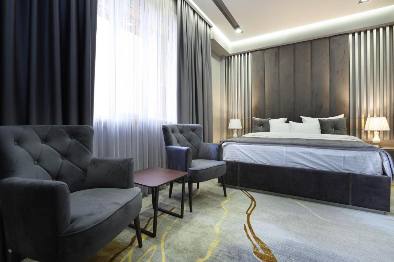 Bourbon Boutique Hotel Yerevan Exterior foto