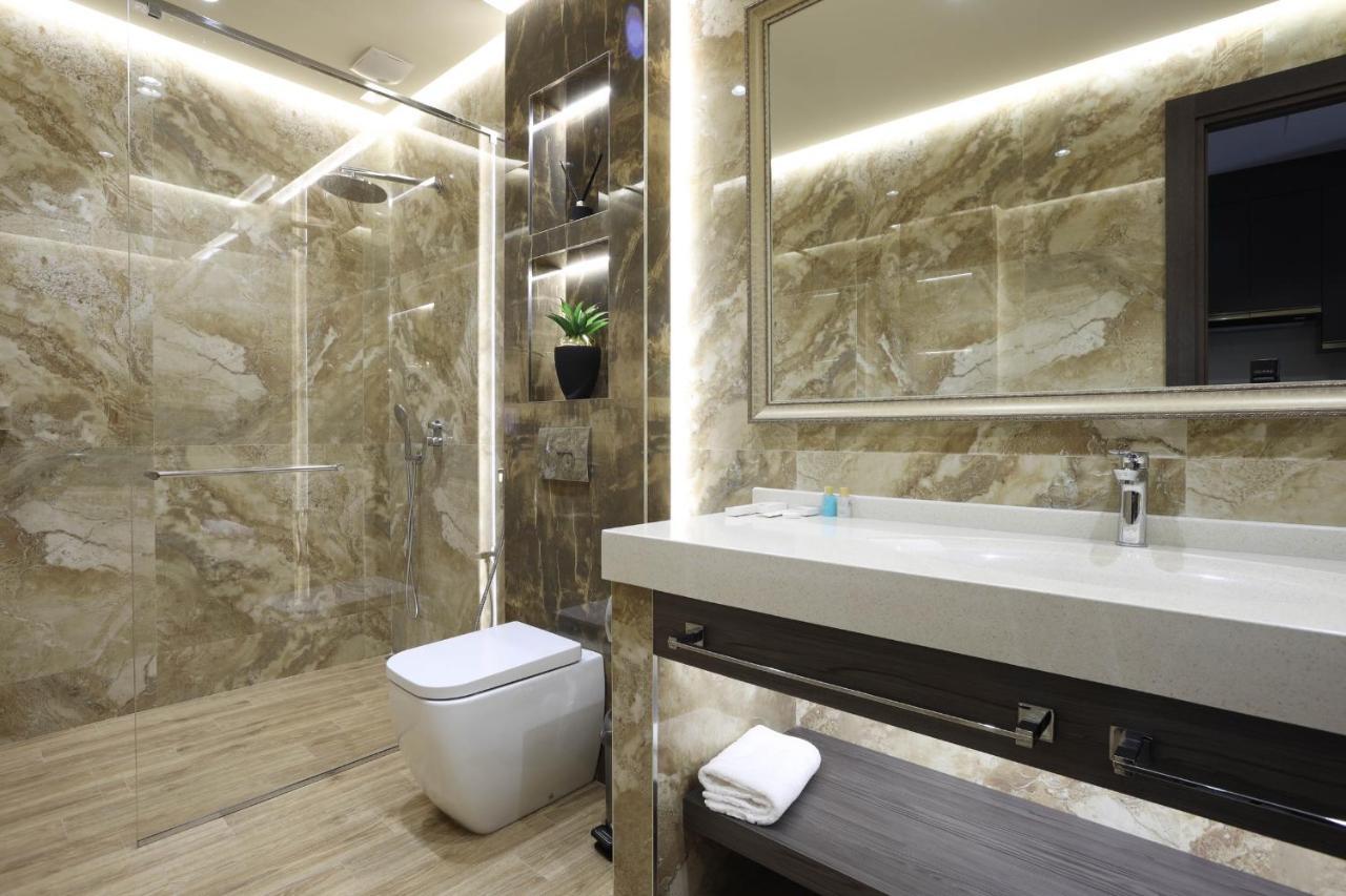 Bourbon Boutique Hotel Yerevan Exterior foto